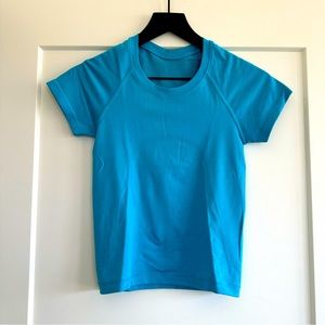 Lululemon Swiftly Tech Cropped Turquoise Tide Short Sleeve Size 2